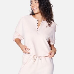 NWT ESSENTIAL ALL TIME FAVORITE HENLEY LONG SLEEVE TOP